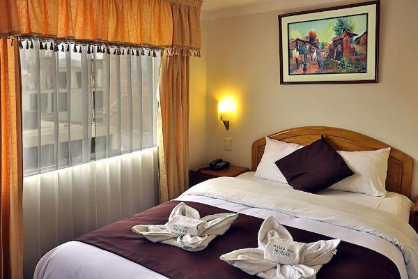 Hotel Balsa Inn (Puno)